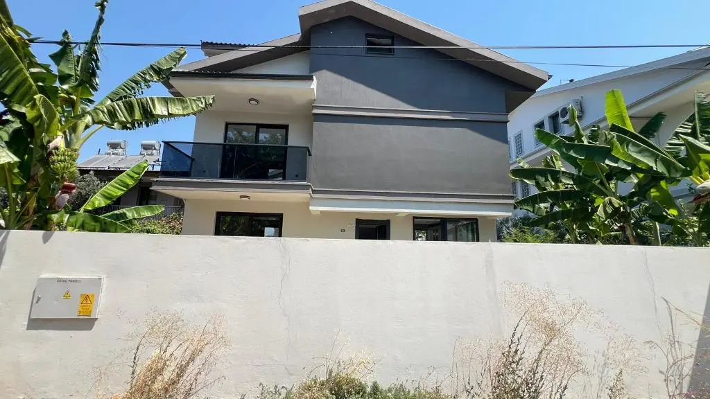 Real estate in Babatasi